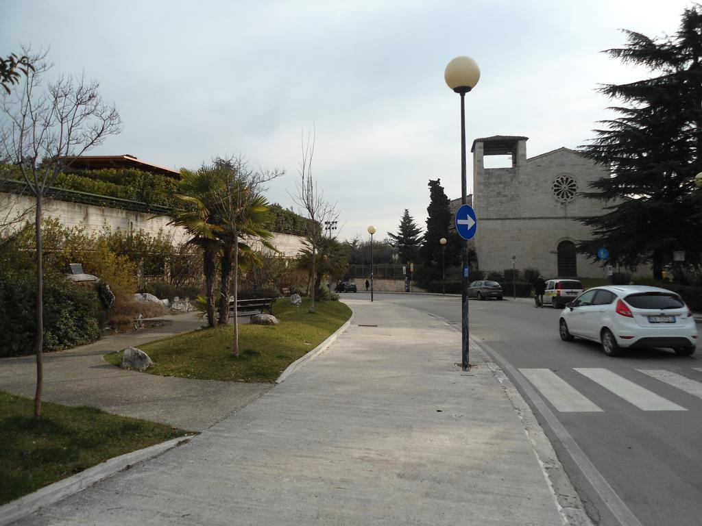 B&B Rosaspina Ascoli Piceno Exterior photo